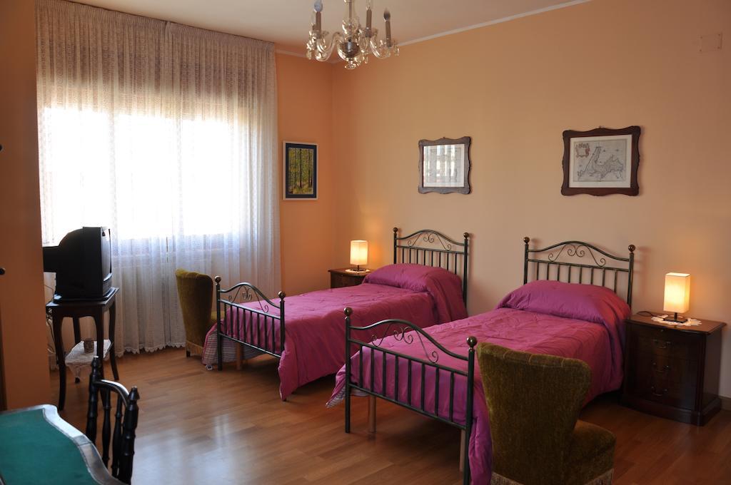 Giangurgolo B&B 렌데 객실 사진
